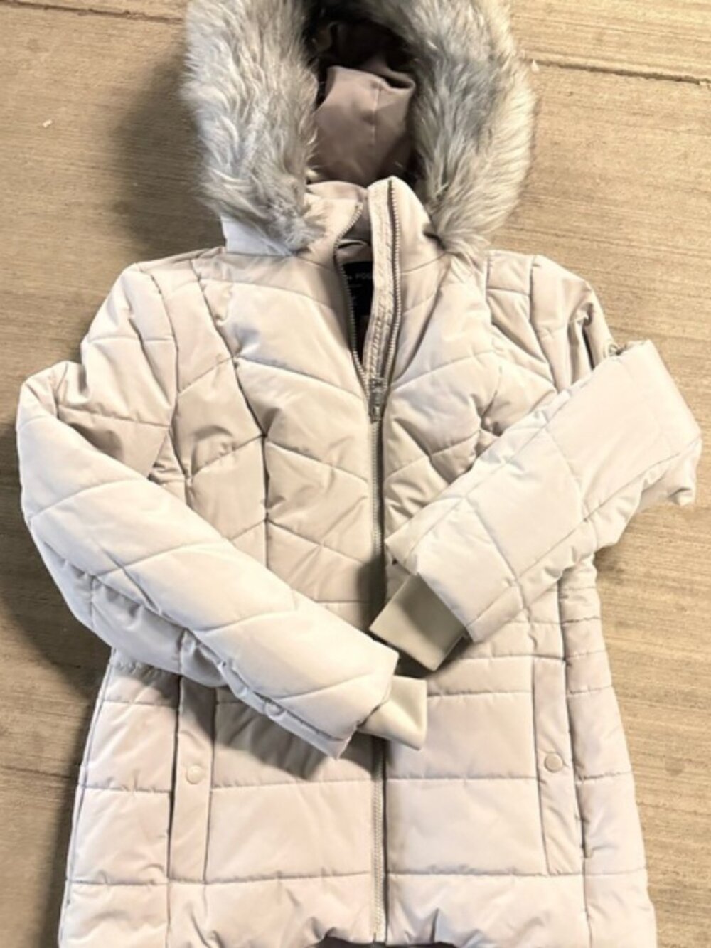 London Fog Women's Faux Fur Trim hood 30" Beige puffer coat XL